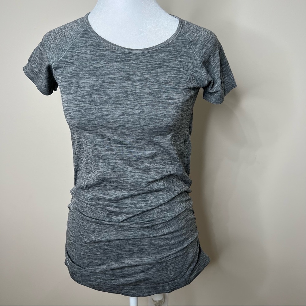 ! Athleta workout top